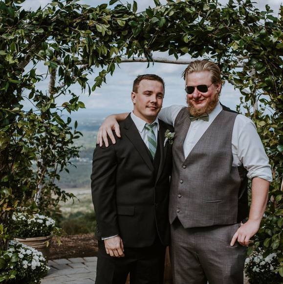 Meet your Posher, Sean - Picture 1 of 1